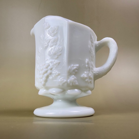 Westmoreland Milk Glass Grape Pattern Footed Creamer – Vintage Mid-Century - Picture 5 of 15